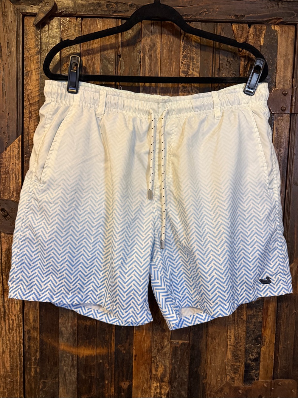 Southern Marsh Men’s M Swim Trunks Board Shorts Blue White Chevron Geometric